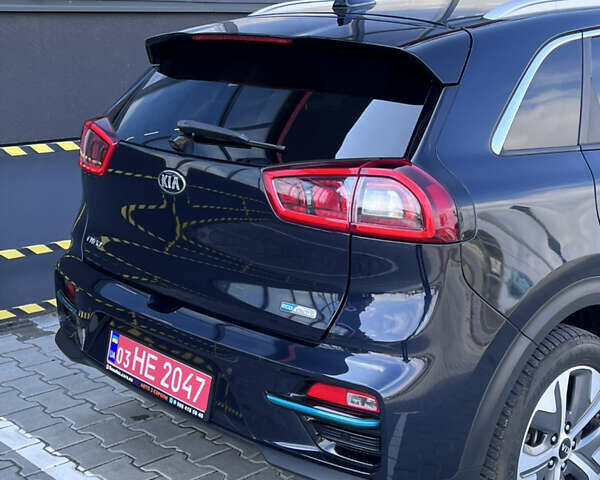 Синий Киа Niro, объемом двигателя 0 л и пробегом 126 тыс. км за 18548 $, фото 5 на Automoto.ua