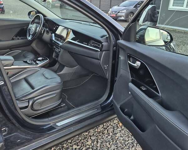 Синий Киа Niro, объемом двигателя 0 л и пробегом 143 тыс. км за 18999 $, фото 30 на Automoto.ua