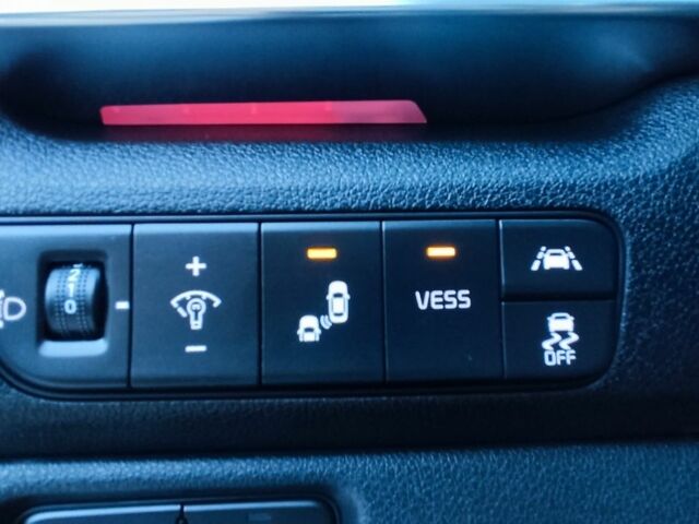 Синій Кіа Niro, об'ємом двигуна 0 л та пробігом 136 тис. км за 19480 $, фото 5 на Automoto.ua