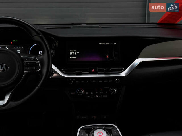 Синий Киа Niro, объемом двигателя 0 л и пробегом 135 тыс. км за 18999 $, фото 53 на Automoto.ua