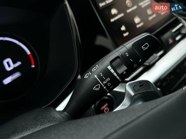 Киа Niro 2020 в Львове на Automoto.ua Синий Киа Niro, объемом двигателя 0 л и пробегом 117 тыс. км за 19900 $, фото 51 на Automoto.ua