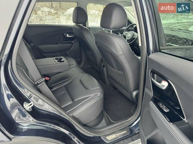 Синій Кіа Niro, об'ємом двигуна 0 л та пробігом 134 тис. км за 19300 $, фото 25 на Automoto.ua