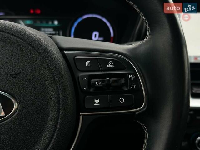Синий Киа Niro, объемом двигателя 0 л и пробегом 117 тыс. км за 19900 $, фото 49 на Automoto.ua