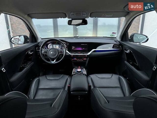 Синий Киа Niro, объемом двигателя 0 л и пробегом 95 тыс. км за 20500 $, фото 43 на Automoto.ua