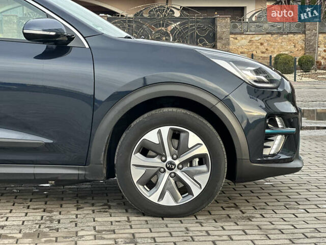 Синій Кіа Niro, об'ємом двигуна 0 л та пробігом 130 тис. км за 18990 $, фото 31 на Automoto.ua