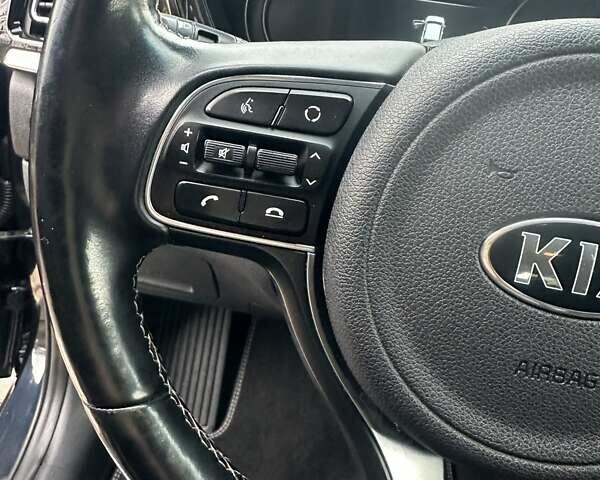 Синій Кіа Niro, об'ємом двигуна 0 л та пробігом 170 тис. км за 18300 $, фото 18 на Automoto.ua