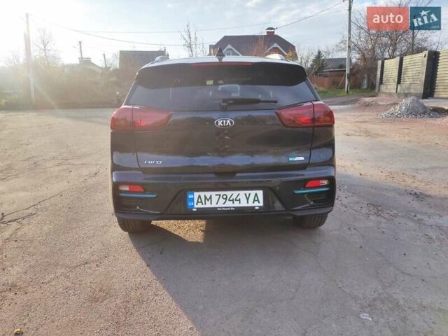Синій Кіа Niro, об'ємом двигуна 0 л та пробігом 120 тис. км за 19890 $, фото 3 на Automoto.ua