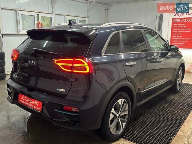Киа Niro 2020 в Львове на Automoto.ua Синий Киа Niro, объемом двигателя 0 л и пробегом 32 тыс. км за 23900 $, фото 25 на Automoto.ua