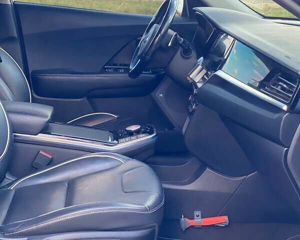 Синий Киа Niro, объемом двигателя 0 л и пробегом 130 тыс. км за 18888 $, фото 11 на Automoto.ua
