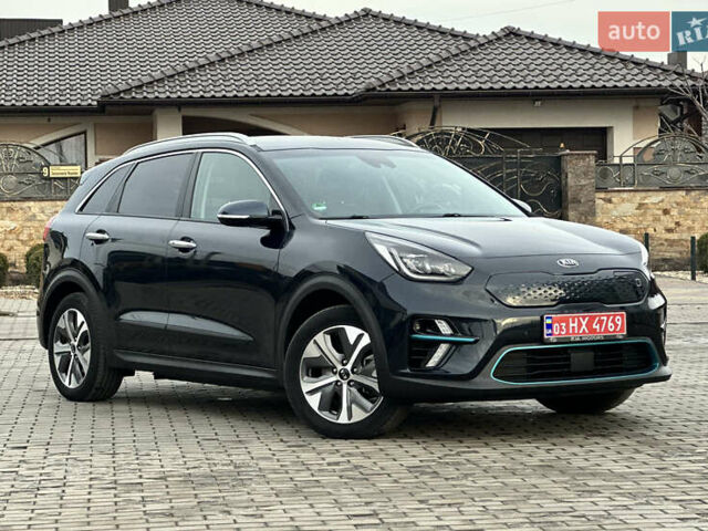 Синій Кіа Niro, об'ємом двигуна 0 л та пробігом 130 тис. км за 18990 $, фото 4 на Automoto.ua