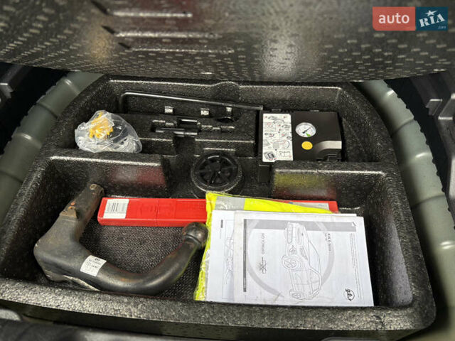 Синий Киа Niro, объемом двигателя 0 л и пробегом 115 тыс. км за 19900 $, фото 66 на Automoto.ua