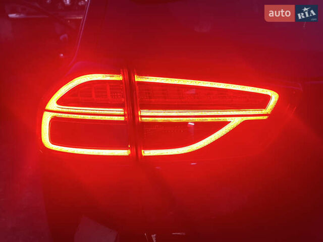 Синій Кіа Niro, об'ємом двигуна 0 л та пробігом 112 тис. км за 19500 $, фото 106 на Automoto.ua