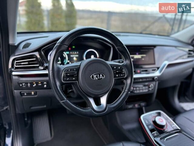 Синій Кіа Niro, об'ємом двигуна 0 л та пробігом 81 тис. км за 19350 $, фото 47 на Automoto.ua