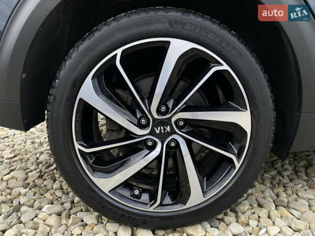 Синій Кіа Niro, об'ємом двигуна 0 л та пробігом 138 тис. км за 21200 $, фото 32 на Automoto.ua