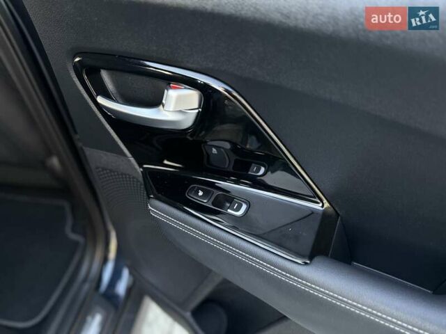 Синий Киа Niro, объемом двигателя 0 л и пробегом 78 тыс. км за 20950 $, фото 110 на Automoto.ua