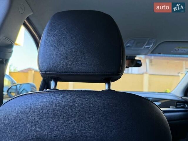 Синій Кіа Niro, об'ємом двигуна 0 л та пробігом 82 тис. км за 18950 $, фото 87 на Automoto.ua