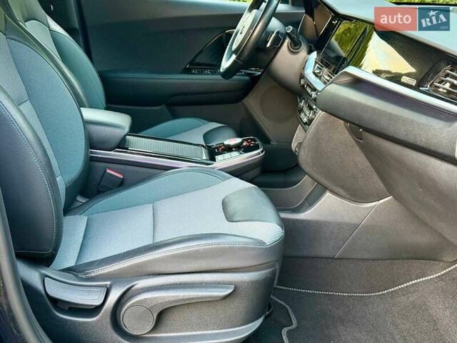 Синій Кіа Niro, об'ємом двигуна 0 л та пробігом 69 тис. км за 19999 $, фото 25 на Automoto.ua