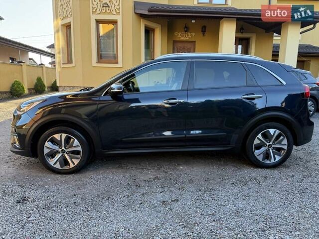 Синий Киа Niro, объемом двигателя 0 л и пробегом 138 тыс. км за 18950 $, фото 4 на Automoto.ua