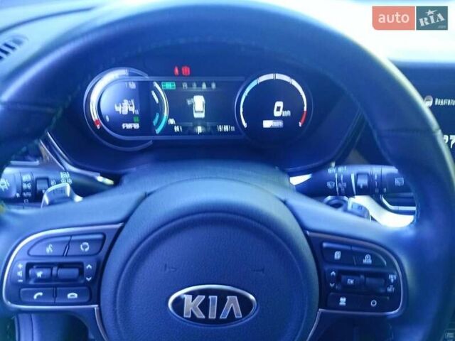 Синий Киа Niro, объемом двигателя 0 л и пробегом 101 тыс. км за 20950 $, фото 39 на Automoto.ua