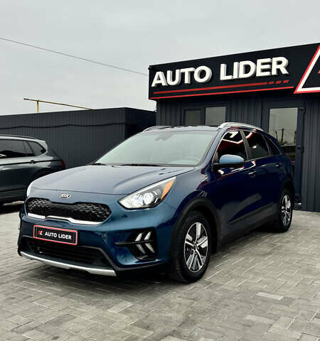 Синій Кіа Niro, об'ємом двигуна 1.58 л та пробігом 68 тис. км за 19500 $, фото 1 на Automoto.ua