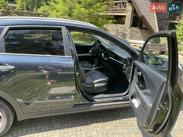 Синій Кіа Niro, об'ємом двигуна 0 л та пробігом 79 тис. км за 20990 $, фото 7 на Automoto.ua