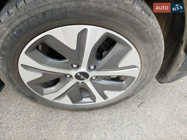 Синий Киа Niro, объемом двигателя 0 л и пробегом 30 тыс. км за 21000 $, фото 25 на Automoto.ua