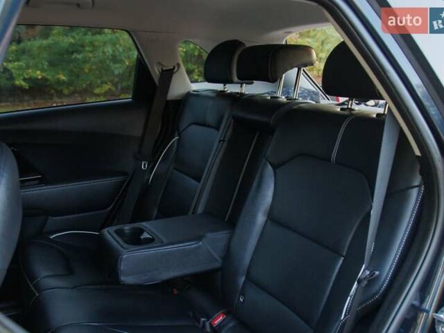 Синий Киа Niro, объемом двигателя 0 л и пробегом 125 тыс. км за 18950 $, фото 79 на Automoto.ua