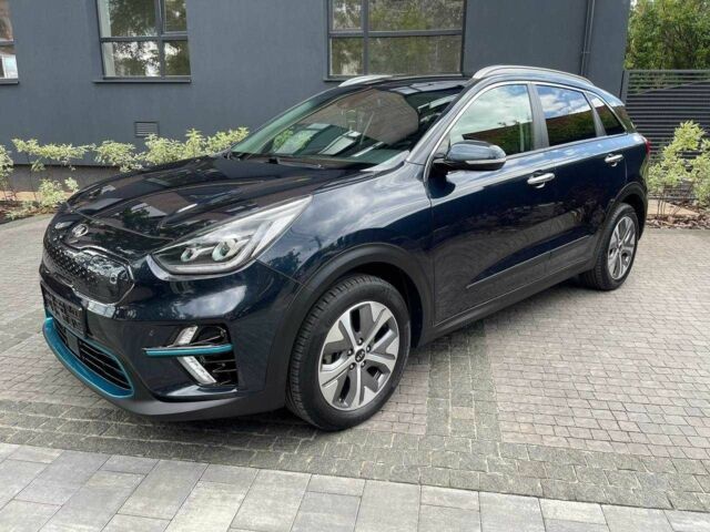 Синий Киа Niro, объемом двигателя 0 л и пробегом 83 тыс. км за 20000 $, фото 1 на Automoto.ua