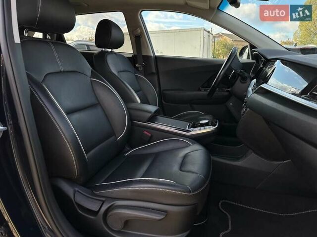 Синий Киа Niro, объемом двигателя 0 л и пробегом 57 тыс. км за 23700 $, фото 84 на Automoto.ua