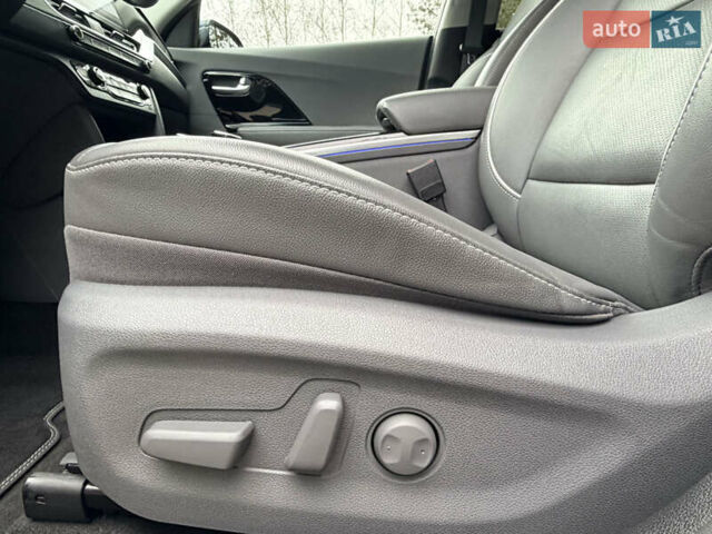 Синий Киа Niro, объемом двигателя 0 л и пробегом 64 тыс. км за 23800 $, фото 13 на Automoto.ua