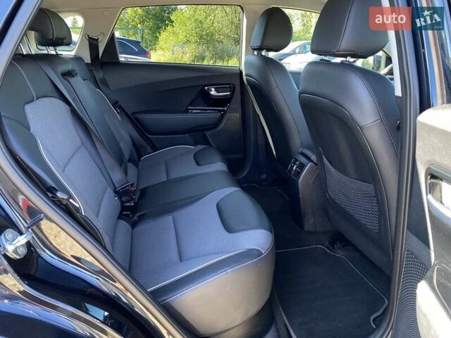 Синий Киа Niro, объемом двигателя 0 л и пробегом 105 тыс. км за 21500 $, фото 59 на Automoto.ua