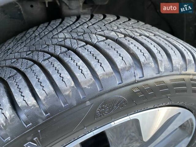 Синий Киа Niro, объемом двигателя 0 л и пробегом 123 тыс. км за 20600 $, фото 24 на Automoto.ua