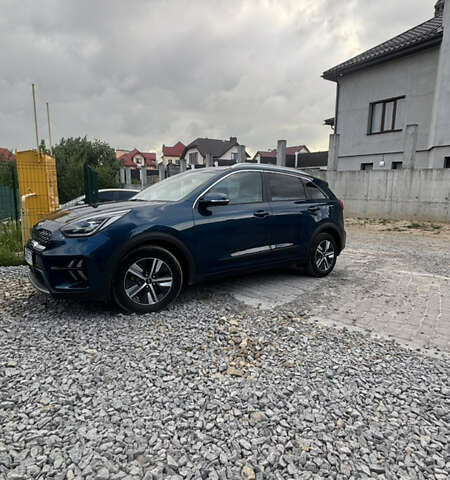 Синій Кіа Niro, об'ємом двигуна 1.58 л та пробігом 77 тис. км за 21000 $, фото 5 на Automoto.ua