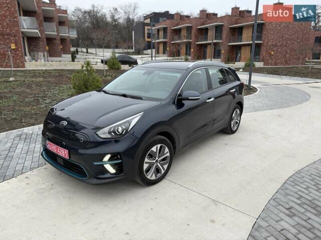 Синий Киа Niro, объемом двигателя 0 л и пробегом 138 тыс. км за 18900 $, фото 5 на Automoto.ua
