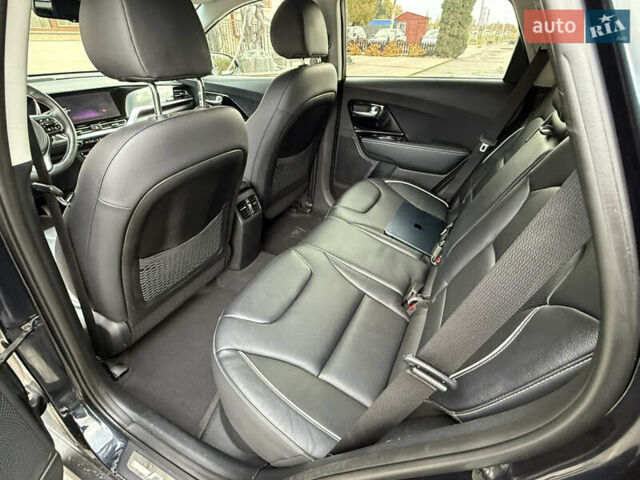 Синій Кіа Niro, об'ємом двигуна 0 л та пробігом 136 тис. км за 19350 $, фото 59 на Automoto.ua