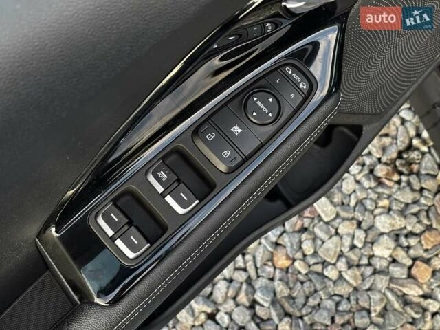 Синій Кіа Niro, об'ємом двигуна 0 л та пробігом 112 тис. км за 18800 $, фото 29 на Automoto.ua