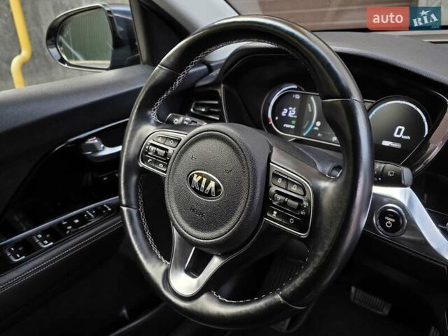 Синий Киа Niro, объемом двигателя 0 л и пробегом 138 тыс. км за 18799 $, фото 38 на Automoto.ua