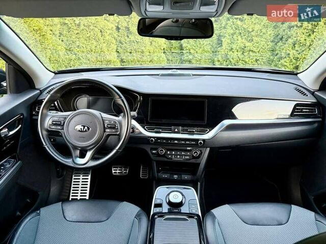 Синій Кіа Niro, об'ємом двигуна 0 л та пробігом 69 тис. км за 19999 $, фото 27 на Automoto.ua