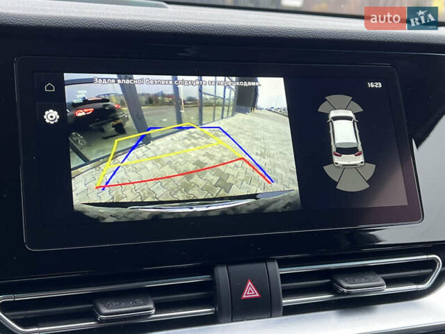 Синій Кіа Niro, об'ємом двигуна 0 л та пробігом 112 тис. км за 20800 $, фото 22 на Automoto.ua