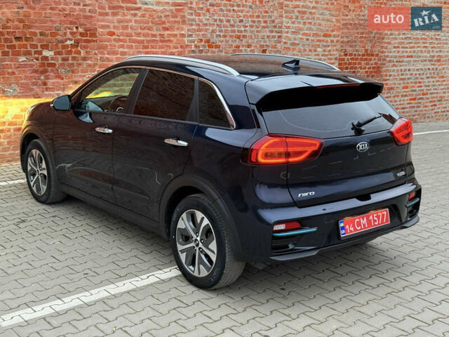 Синій Кіа Niro, об'ємом двигуна 0 л та пробігом 88 тис. км за 19750 $, фото 25 на Automoto.ua
