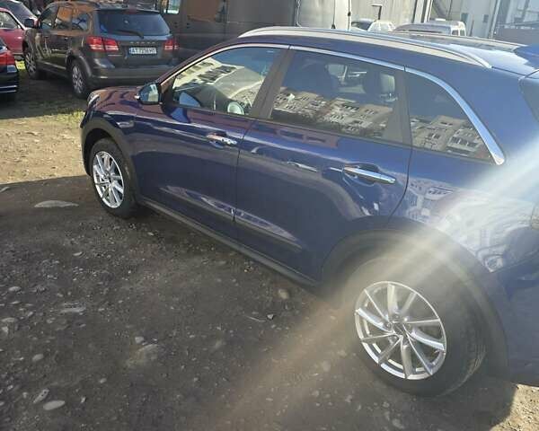 Синий Киа Niro, объемом двигателя 0 л и пробегом 71 тыс. км за 20300 $, фото 7 на Automoto.ua