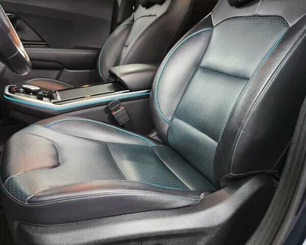 Синий Киа Niro, объемом двигателя 0 л и пробегом 96 тыс. км за 21500 $, фото 8 на Automoto.ua