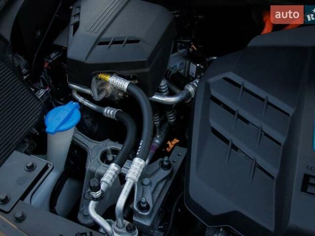 Синий Киа Niro, объемом двигателя 0 л и пробегом 125 тыс. км за 18950 $, фото 31 на Automoto.ua