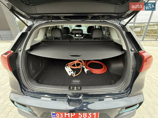 Синій Кіа Niro, об'ємом двигуна 0 л та пробігом 124 тис. км за 19950 $, фото 70 на Automoto.ua