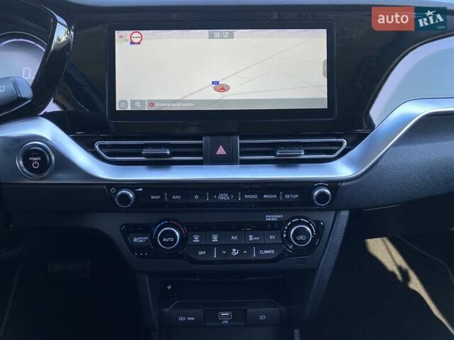 Синий Киа Niro, объемом двигателя 0 л и пробегом 105 тыс. км за 21500 $, фото 41 на Automoto.ua