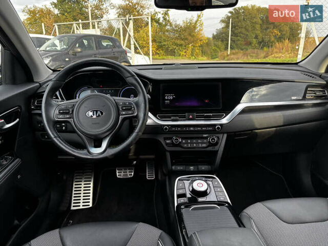 Синий Киа Niro, объемом двигателя 0 л и пробегом 46 тыс. км за 23050 $, фото 36 на Automoto.ua