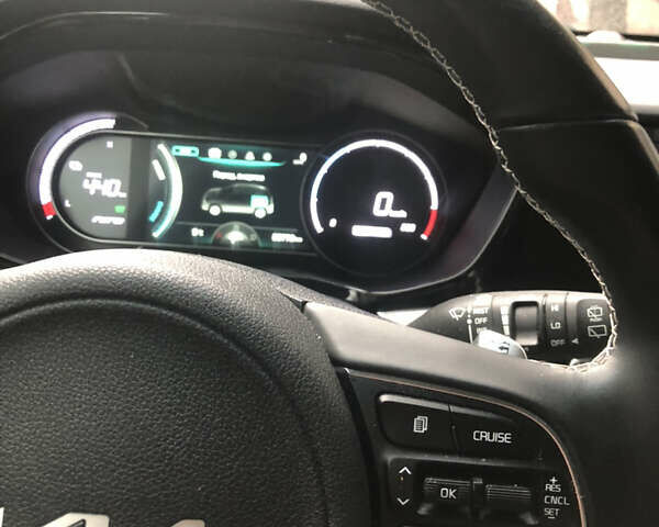 Синій Кіа Niro, об'ємом двигуна 0 л та пробігом 85 тис. км за 21850 $, фото 83 на Automoto.ua