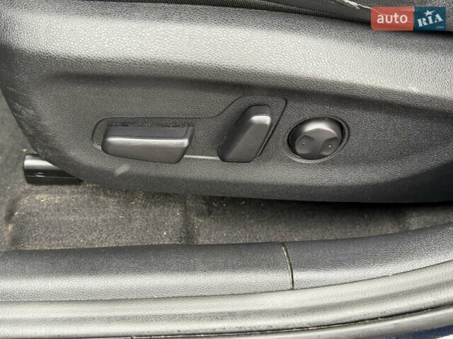 Синій Кіа Niro, об'ємом двигуна 0 л та пробігом 159 тис. км за 18499 $, фото 23 на Automoto.ua