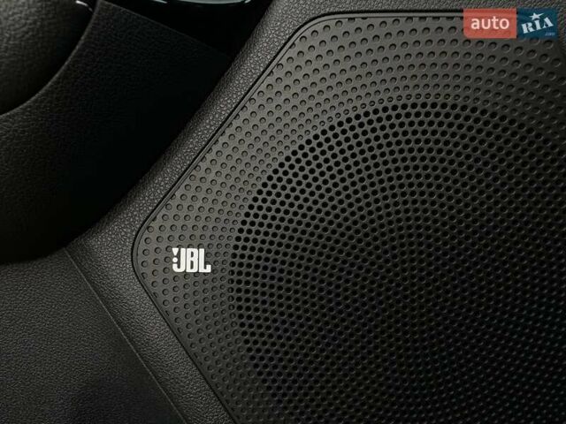 Синій Кіа Niro, об'ємом двигуна 0 л та пробігом 62 тис. км за 24600 $, фото 8 на Automoto.ua