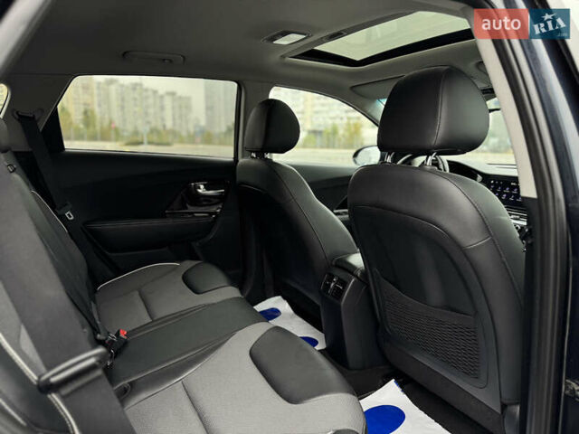 Синий Киа Niro, объемом двигателя 0 л и пробегом 147 тыс. км за 19500 $, фото 37 на Automoto.ua